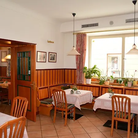Pontiller Отель 3*