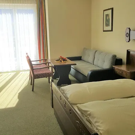Pontiller 3* اوبيردراوبورغ